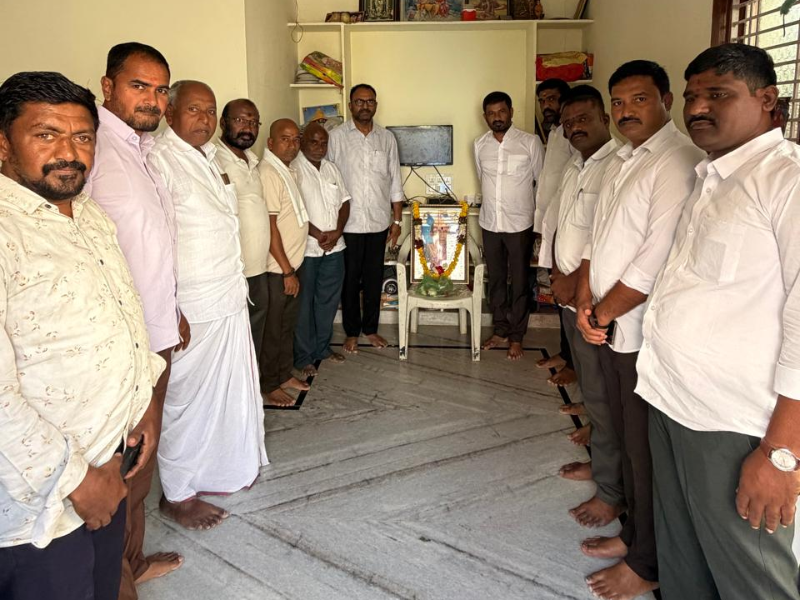 బాధిత కుటుంబాలను పరామర్శించిన మున్సిపల్ వైస్ చైర్మన్ అప్పాల గణేష్ చక్రవర్తి