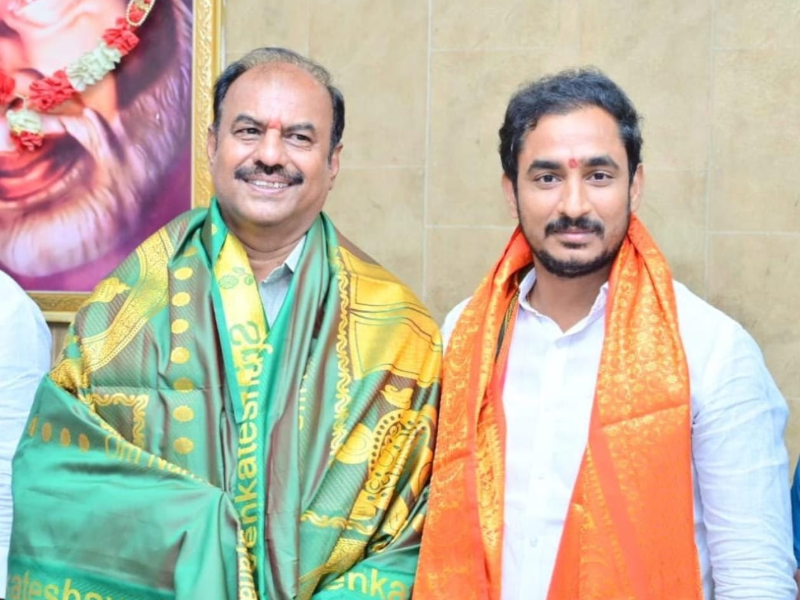 గద్వాల ఎమ్మెల్యే నీ కలిసిన సామ రామ్మోహన్ రెడ్డి.